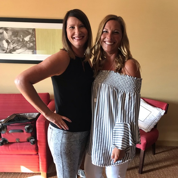 Meet your Posher, Tonia - Picture 1 of 3